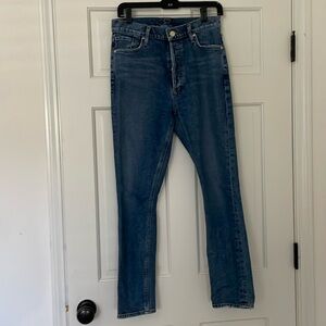 GOLDSIGN HIGH RISE JEANS — Size 28